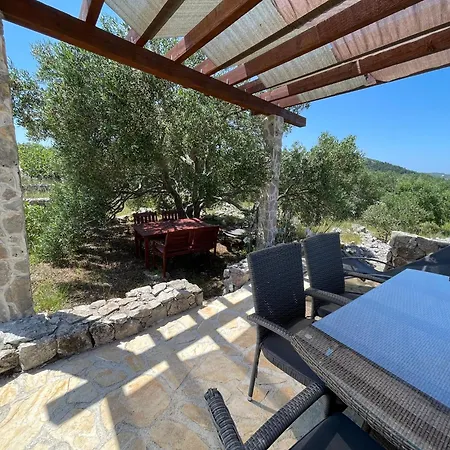 House Rusticana Sali, Dugi Otok Near Np Kornati Maison d'hôtes *