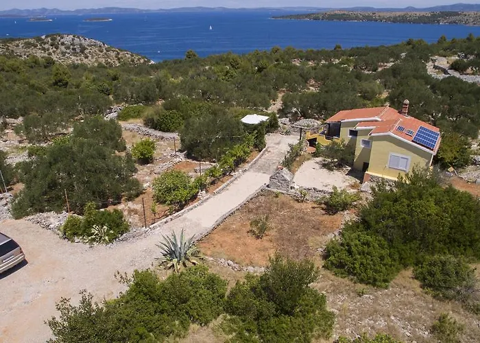 House Rusticana Sali, Dugi Otok Near Np Kornati 3*